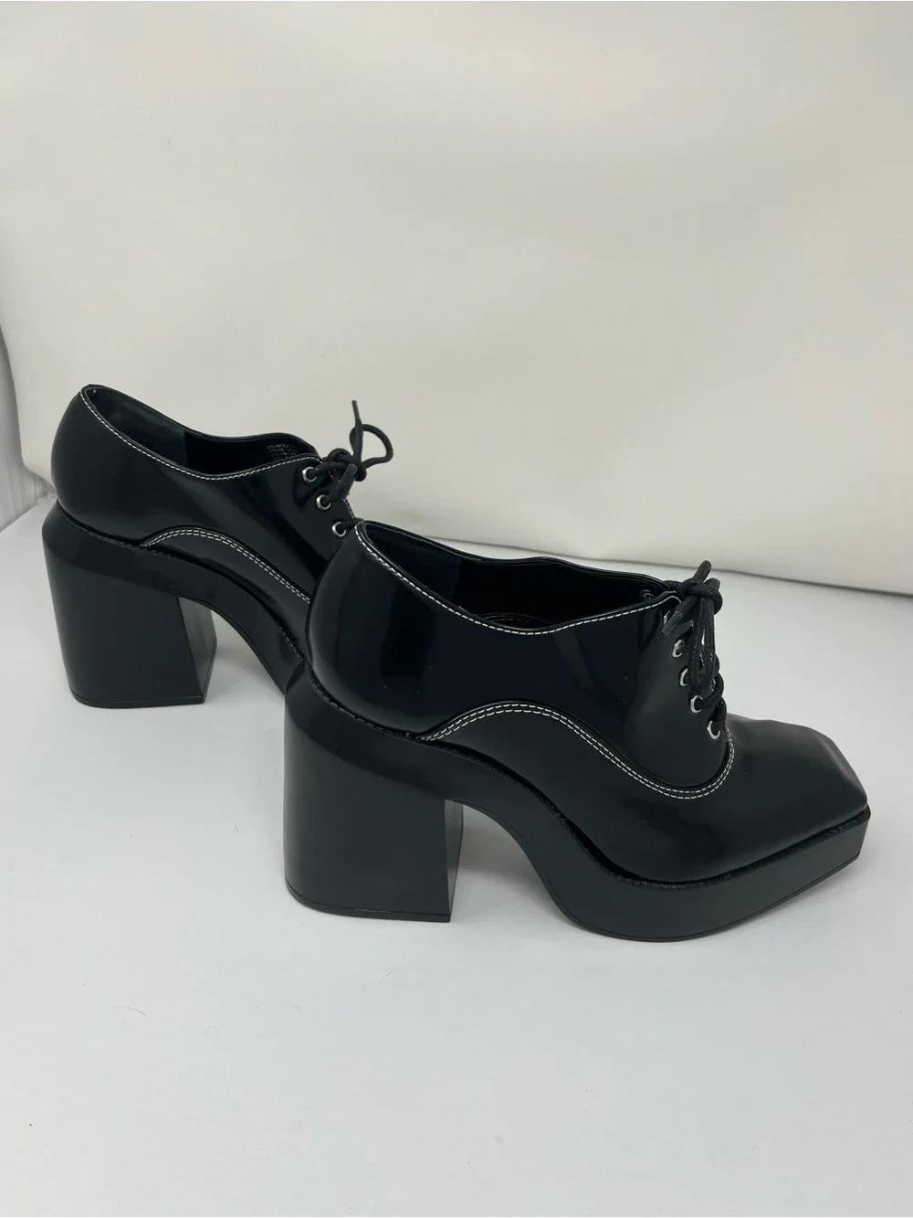 Gianni Bini GB City Girl Oxford Platform Heels Black Patent Lace Up Size 9M Y2K